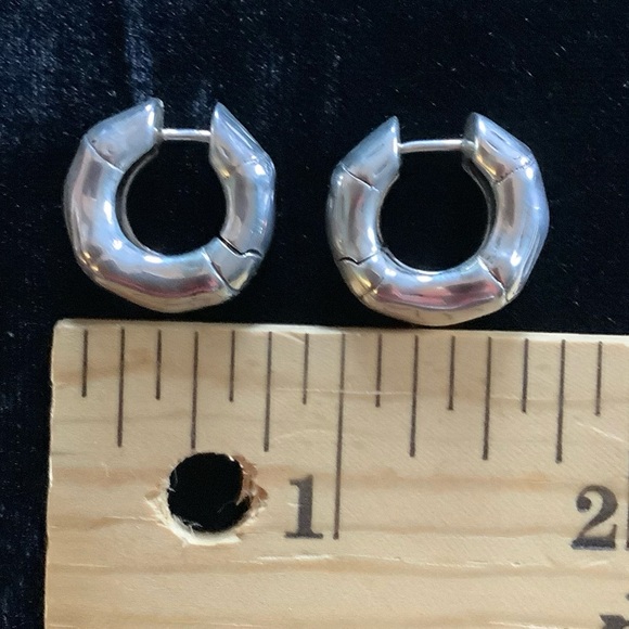John Hardy Bamboo Sterling Silver Huggie Earrings. Perfect  Vintage Condition! - Picture 7 of 10